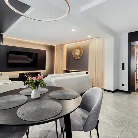 Jacuzzi A&j Aparts Appartamento *