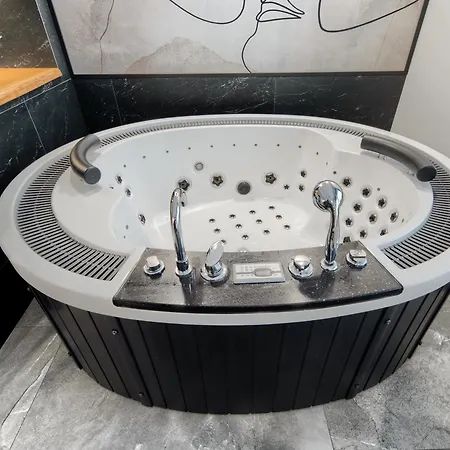 Jacuzzi A&j Aparts グディニャ